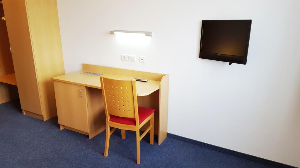 G&K Hotel Guntramsdorf Room photo