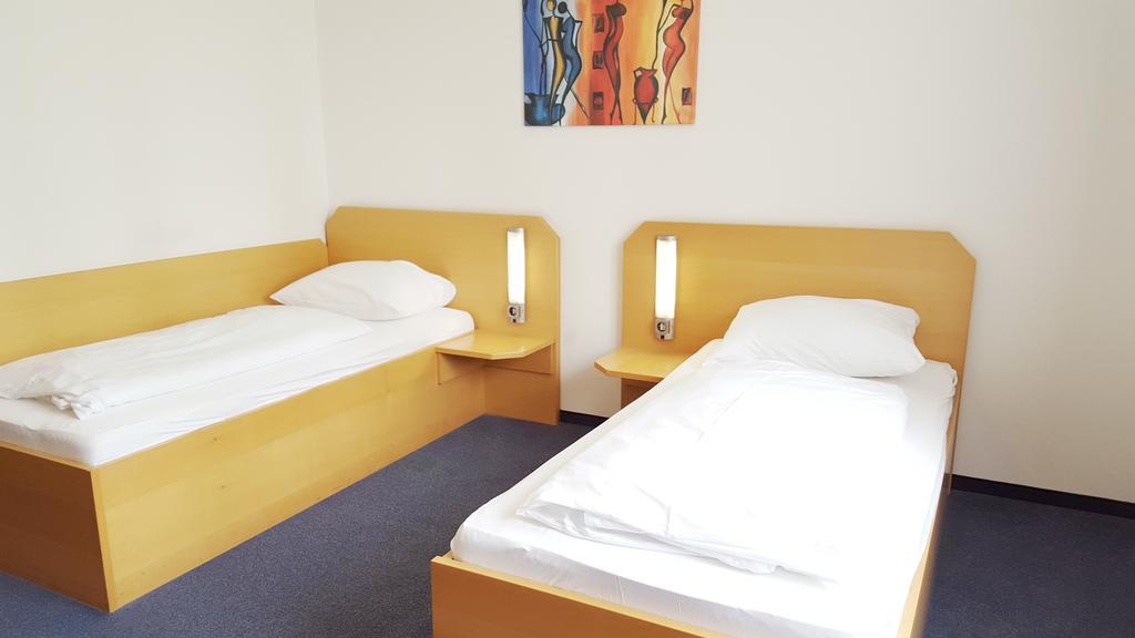 G&K Hotel Guntramsdorf Room photo