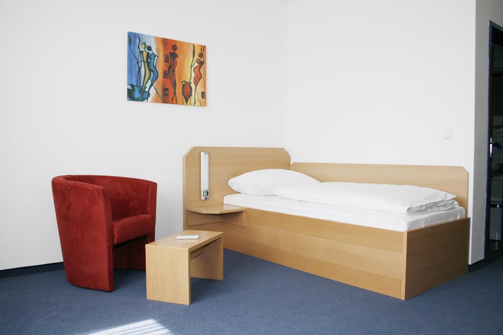 G&K Hotel Guntramsdorf Room photo